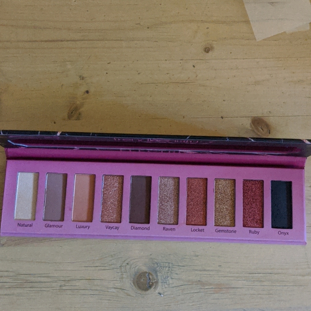 Electric Eyeshadow Palette